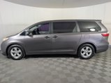 Used 2016 Toyota Sienna L image 4