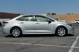 Used 2022 Toyota Corolla LE image 3