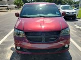 Used 2018 Dodge Grand Caravan SE image 2