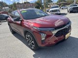 Used 2025 Chevrolet Trax RS image 3