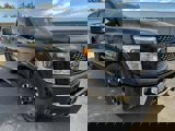 Used 2018 Nissan Titan S image 3