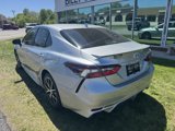 Used 2022 Toyota Camry SE w/ Convenience Package image 2