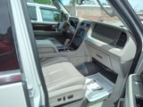 Used 2014 Lincoln Navigator 4WD image 3