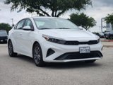 Used 2022 Kia Forte LXS image 2