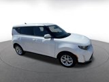 Used 2024 Kia Soul LX w/ Option Group 015 image 2