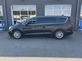 Used 2023 Chrysler Pacifica Touring-L image 2
