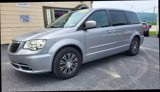 Used 2014 Chrysler Town & Country S image 2