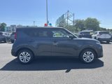 Used 2022 Kia Soul LX image 4