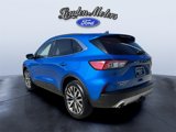 Used 2020 Ford Escape Titanium image 4