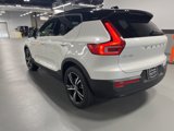 Certified 2022 Volvo XC40 T5 R-Design image 2