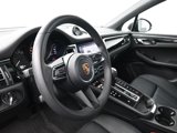 Certified 2025 Porsche Macan image 4