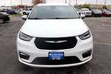 Used 2023 Chrysler Pacifica Touring-L image 2