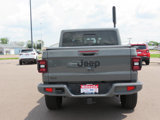 Used 2022 Jeep Gladiator Overland image 3
