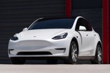Used 2022 Tesla Model Y Long Range image 3