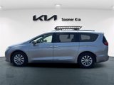 Used 2018 Chrysler Pacifica Touring-L image 3