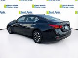 Used 2024 Nissan Altima 2.5 SV image 5
