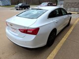 Used 2024 Chevrolet Malibu LT image 3