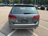 Used 2017 Volkswagen Golf Alltrack SE image 3
