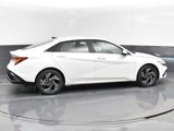 New 2025 Hyundai Elantra SEL image 5