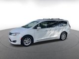 Used 2020 Chrysler Pacifica Touring-L image 5