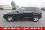 Used 2018 Jeep Cherokee Limited image 2