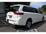 Used 2020 Toyota Sienna LE image 6