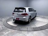 Used 2017 Volkswagen GTI SE image 3