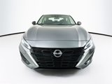Used 2024 Nissan Altima 2.5 SV image 2