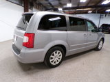 Used 2014 Chrysler Town & Country Touring image 5