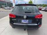 Used 2014 Volkswagen Touareg Sport image 5