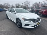 Used 2022 Volkswagen Passat 2.0T SE image 3