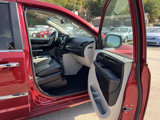 Used 2015 Chrysler Town & Country Touring w/ Driver Convenience Group image 3