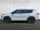 Used 2023 Mitsubishi Outlander SE Black Edition image 2
