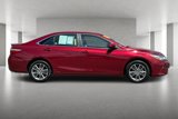 Used 2017 Toyota Camry SE image 3