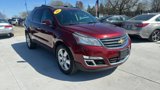 Used 2017 Chevrolet Traverse LT w/ Style and Technology Package image 3