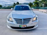 Used 2012 Hyundai Genesis 3.8 image 2