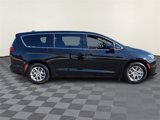 New 2025 Chrysler Voyager LX image 5