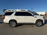 Used 2022 GMC Yukon SLT w/ SLT Premium Package image 3