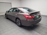 Used 2017 Nissan Altima 2.5 SL w/ Moonroof Package image 5