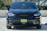 New 2025 Chrysler Pacifica Limited image 6