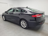 Used 2020 Ford Fusion SE image 3