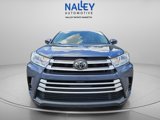 Used 2018 Toyota Highlander LE image 2