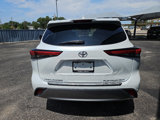Used 2022 Toyota Highlander Platinum image 4