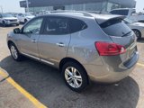 Used 2013 Nissan Rogue SV w/ Premium Pkg image 2