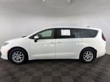 Used 2023 Chrysler Pacifica Touring-L image 5