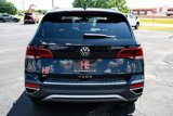 Used 2023 Volkswagen Taos SE image 4