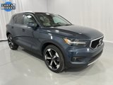 Certified 2022 Volvo XC40 T5 Momentum image 4