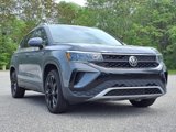 Used 2022 Volkswagen Taos SE image 2