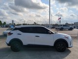 Used 2021 Nissan Kicks S image 2