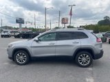 Used 2019 Jeep Cherokee Latitude Plus image 3